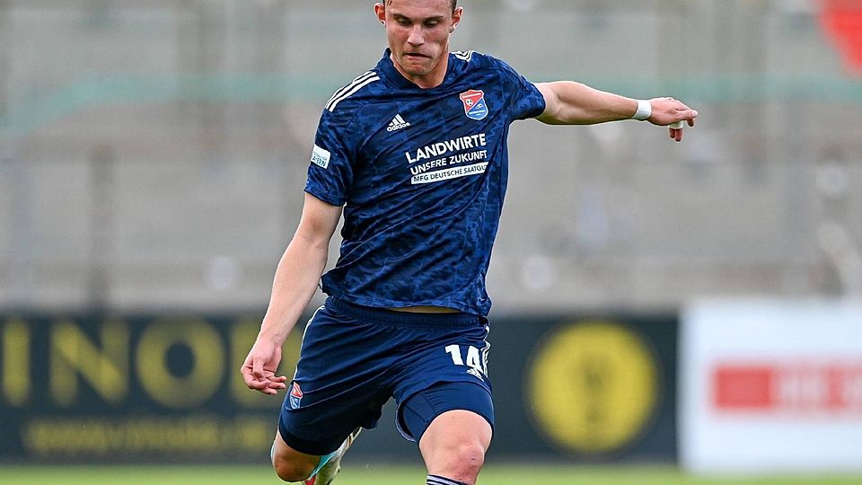 Hachings Felix Göttlicher spielt ab der kommenden Saison für den abstiegsbedrohten FC Erzgebirge Aue.