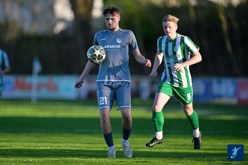 Sowohl der TSV Jetzendorf (vorne) als auch der SV Manching (hinten) sind heute Abend gefordert.