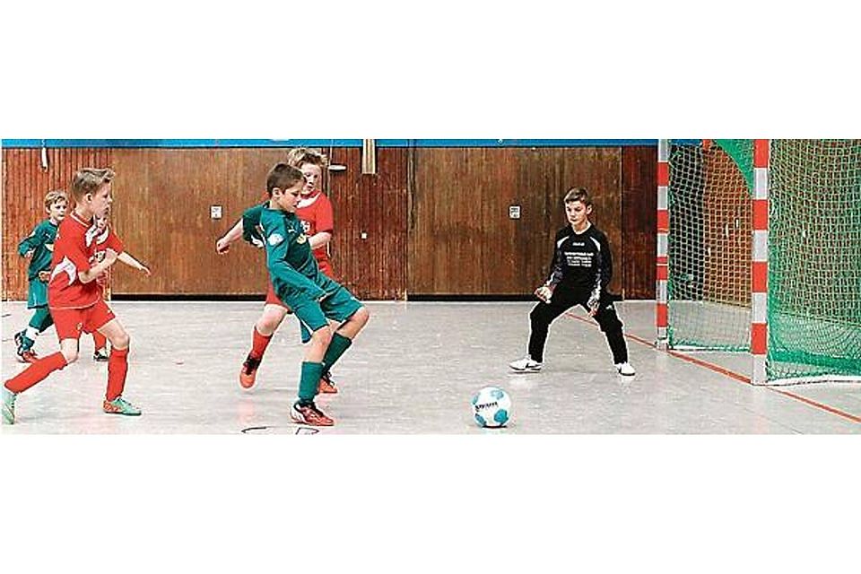 Torhunger: Nicht nur die Nachwuchstalente des FSV Jever (grünes Trikot) und Heidmühler FC werden ihre Fertigkeiten mit dem Futsal-Ball den Zuschauern präsentieren. Dieter Engel