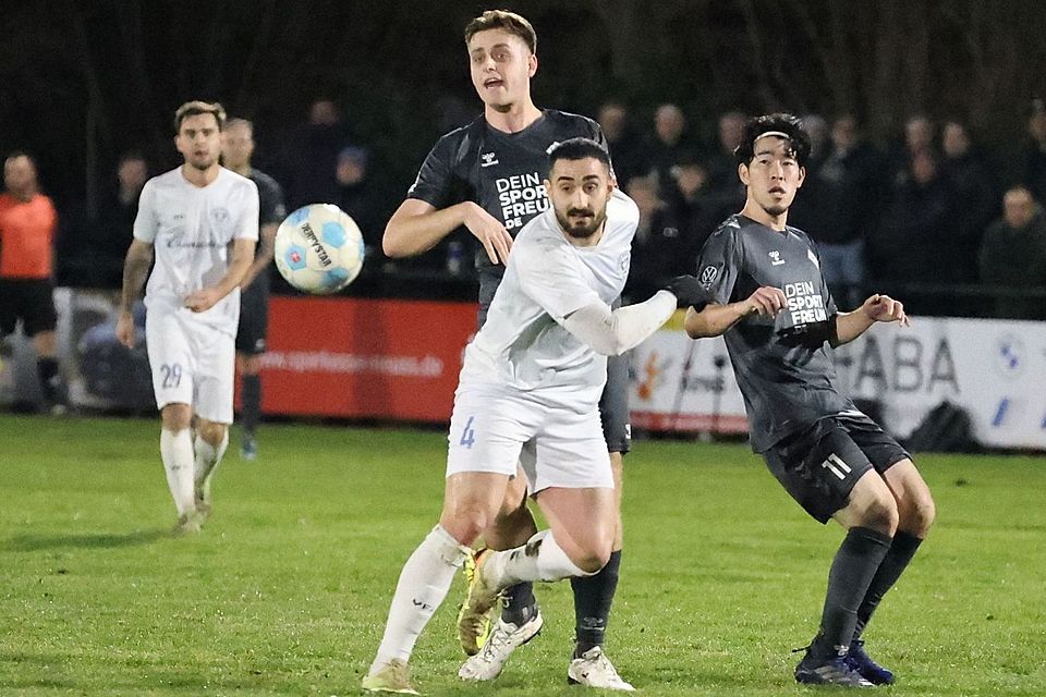 Dem VfL Jüchen fehlen noch acht Zähler bis zur 40-Punkte-Marke. Dem VfL Jüchen fehlen noch acht Zähler bis zur 40-Punkte-Marke.