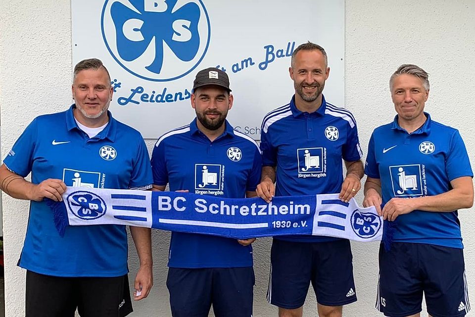Der neue Torwarttrainer Tobias Baierl, Fabian Rechthaler (BCS II), Chefcoach Christoph Kehrle und Abteilungsleiter Christian Seiler arbeiten beim BC Schretzheim in der Saison 2022/23 zusammen.