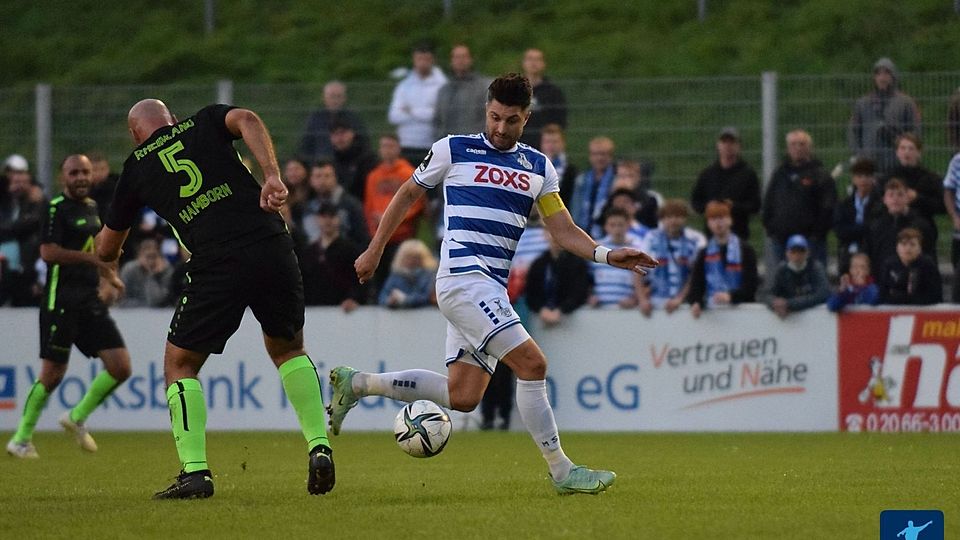 Moritz Stoppelkamp hat seinen Vertrag beim MSV Duisburg um ein Jahr verlängert.