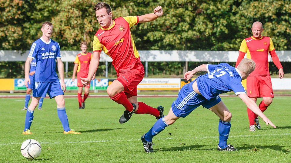 Im Hinspiel übersprangen die Lingener um Fabian Thole die Hürde Lohne mit 3:1. Foto: Scholz