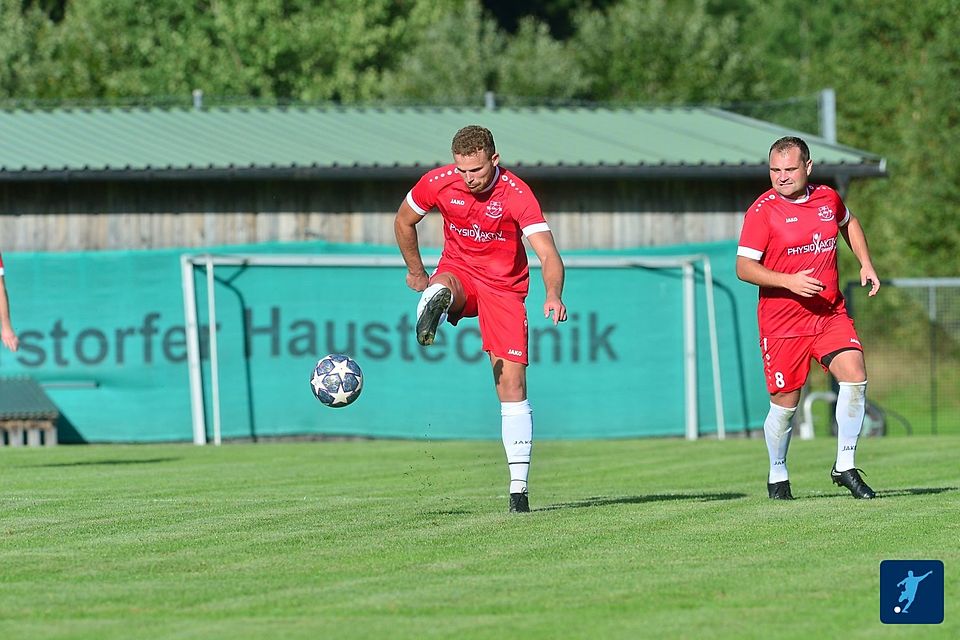 Die beiden Top-Torjäger des SSV Hinterschmiding Alexander Kaspar (links) und Daniel Hödl wollen mit ihrer Mannschaft gegen St. Oswald punkten.