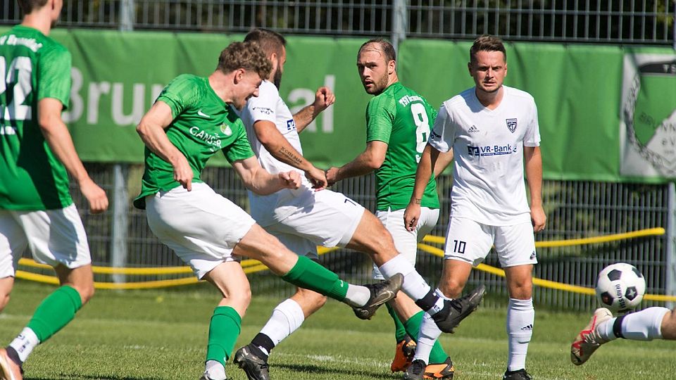 Fabian Porr brachte den TSV Brunnthal mit einem Doppelschlag 2:0 in Führung. Am Ende verloren die Hausherren das Spiel noch mit 2:3.