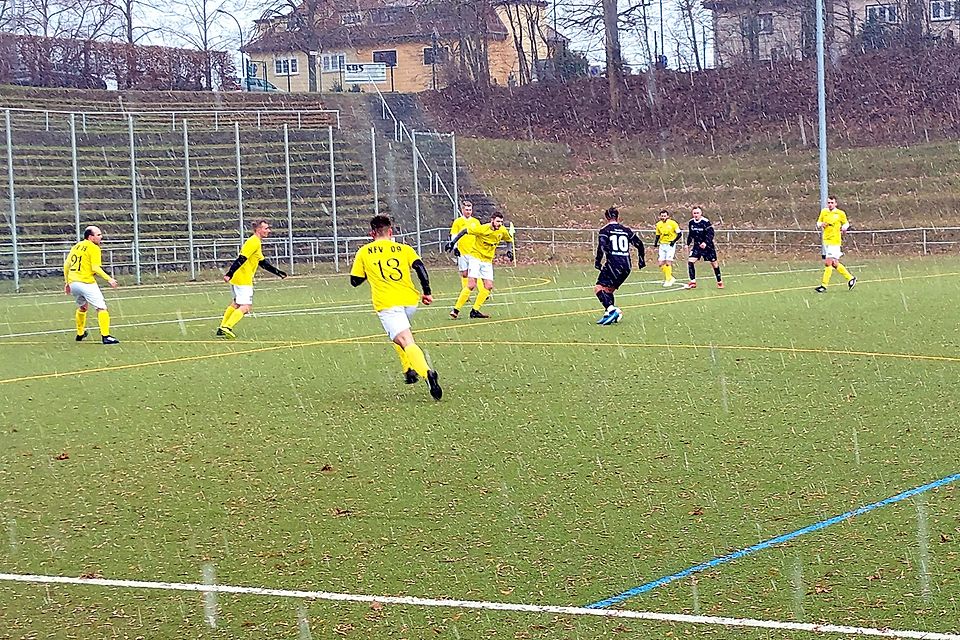 Im Winter ist die Görlitzer Eiswiese stark genutzt und auch am Wochenende testen gleich drei Kreisoberligisten auf diesem Kunstrasenplatz in Görlitz.
