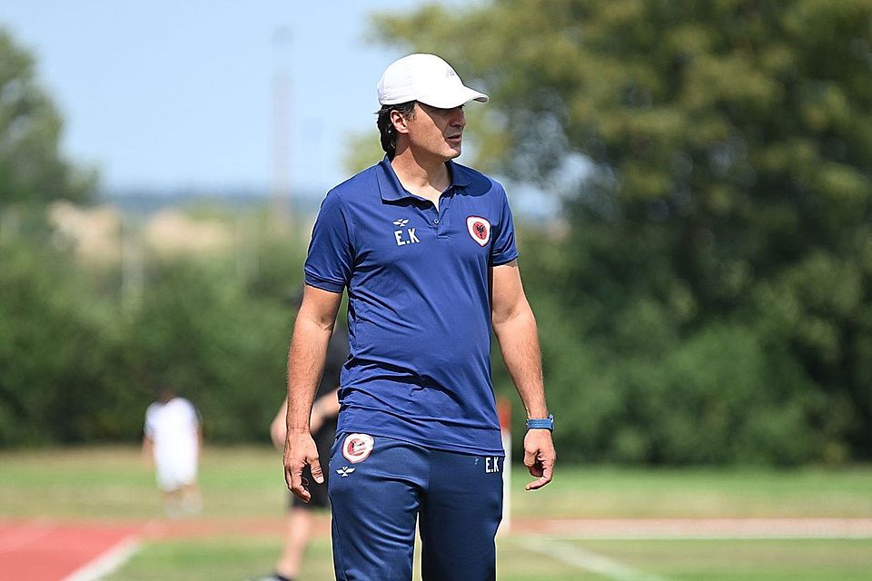 Trainer Enkel Alikaj hat sich vom FC Kosova Regensburg verabschiedet. Trainer Enkel Alikaj hat sich vom FC Kosova Regensburg verabschiedet.