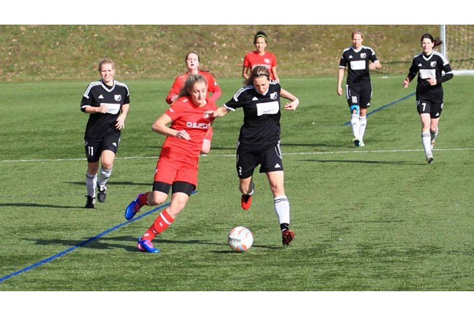 Die Frauen der Sportfreunde II kamen im Heimspiel gegen den SC Berchum nicht über ein Unentschieden hinaus. Foto: tf