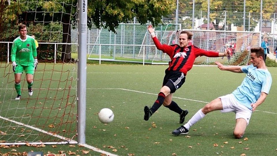 In der Bezirksliga 2 stehen gleich drei Spieler von Rot Weiß Hütte in der Elf der Woche. F: Büscher