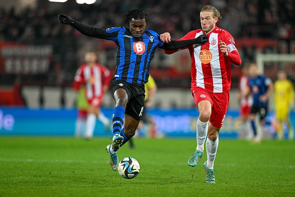 Herrmann (li.) stößt zur Rückrunde zum 1. FC Bocholt.