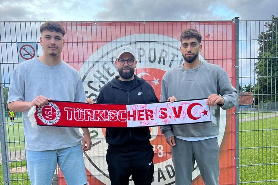 Waren am Sonntag noch im Trikot von Sonnenberg gegen den Türkischen SV im Einsatz und laufen ab Sommer für den TSV auf: Abdullah Kasilmis, Furkan Karaahmet und Mert Demirtas (v.l.n.r.).