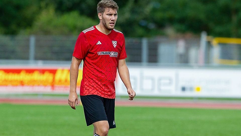 Stürmt auch nächste Saison für den FC Ränkam: Alexander Feldmann, hier noch im Dress des FC Wallersdorf.