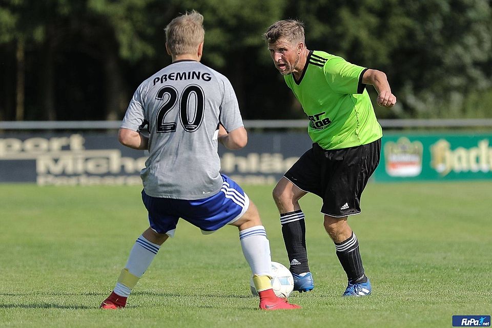 Seinen zweiten Anlauf als Trainer der SG Hochwinkl/Wildenranna nimmt Konrad Plankenauer. Der 42-Jährige war bereits 2016/17 für die SG-Geschicke verantwortlich. Seinen zweiten Anlauf als Trainer der SG Hochwinkl/Wildenranna nimmt Konrad Plankenauer. Der 42-Jährige war bereits 2016/17 für die SG-Geschicke verantwortlich.
