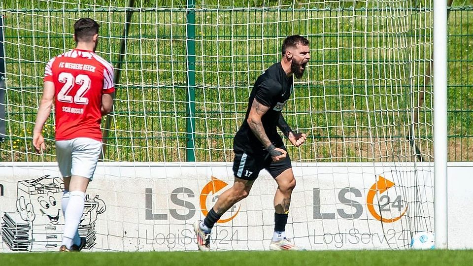 Die SpVg Frechen 20 um Torjäger Patrick Friesdorf (re.) will gegen Teutonia Weiden nachlegen.