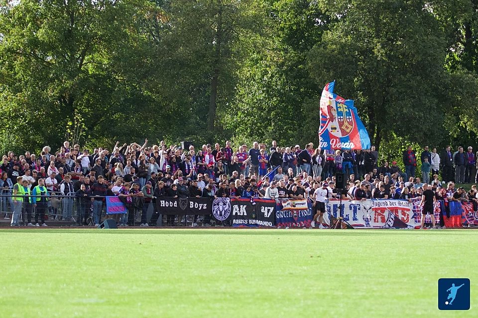 Fans des KFC Uerdingen haben sich in St. Tönis daneben benommen.