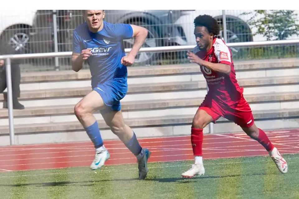 Lars Palkovitsch (links) geht wieder auf Torejagd für den SC Olympia Lorsch in der Fußball-Kreisoberliga.