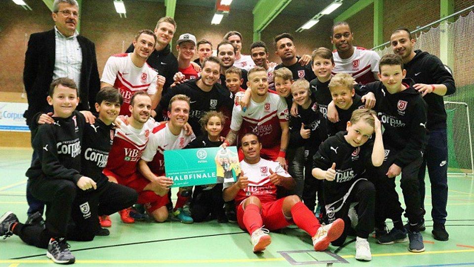 Nur noch zwei Siege vom großen Ziel erreicht: die Futsaler des SSV Jahn 1889 Regensburg. F: Würthele