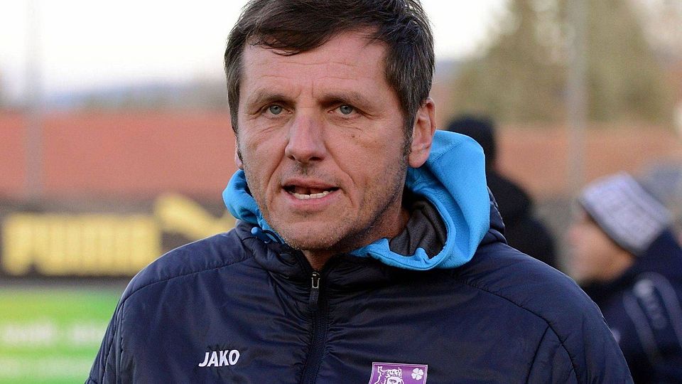 Michael Hutzler bleibt auch über das Saisonende hinaus Coach von Eintracht Bamberg 