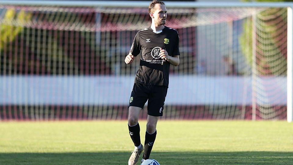 Der FC Moosinning startet gegen Lerchenau in die Saison.
