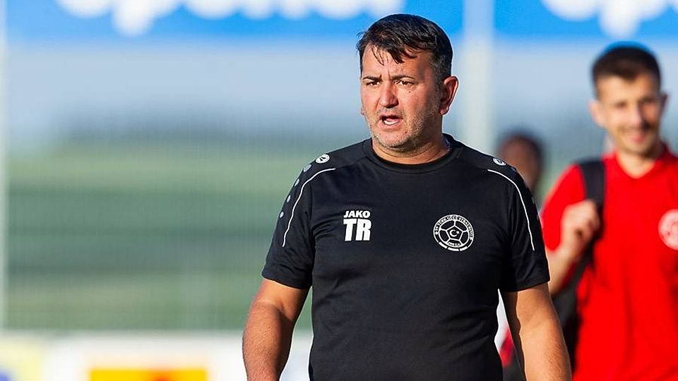 Murat Demür gib ein nicht geplantes Comeback an der Seitenlinie 