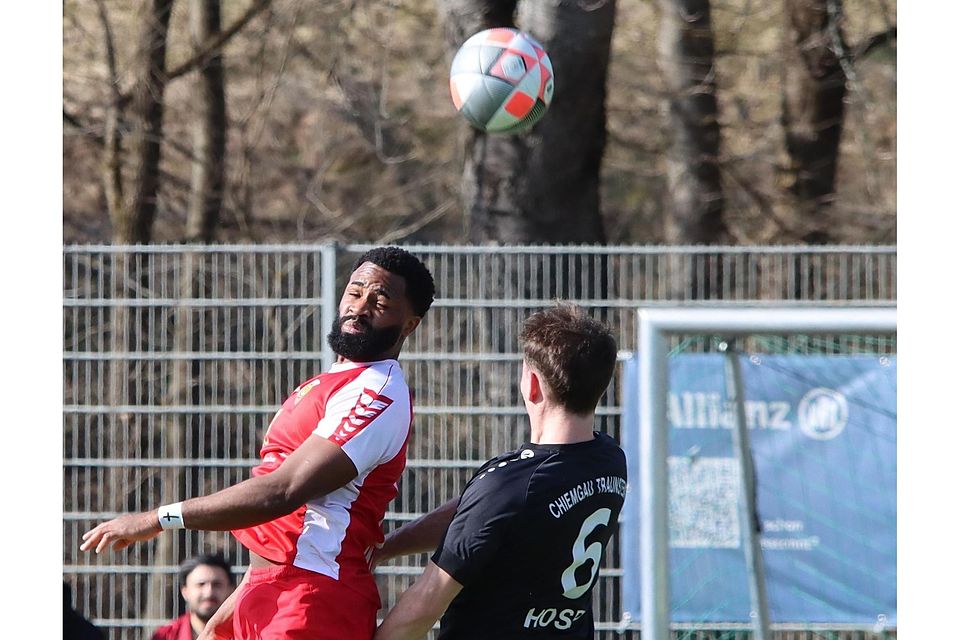 Alles gegeben: Dem FC Unterföhring (l. Maick Antonio) fehlte gegen Traunstein aber das nötige Spielglück. Alles gegeben: Dem FC Unterföhring (l. Maick Antonio) fehlte gegen Traunstein aber das nötige Spielglück.