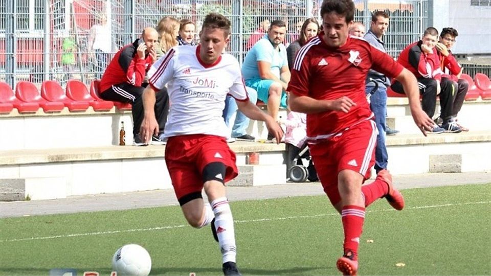 In der Kreisliga B2 stellt der Spitzenreiter SV Rot Weiß Hütte II zwei Spieler in der Elf der Woche. F: Büscher