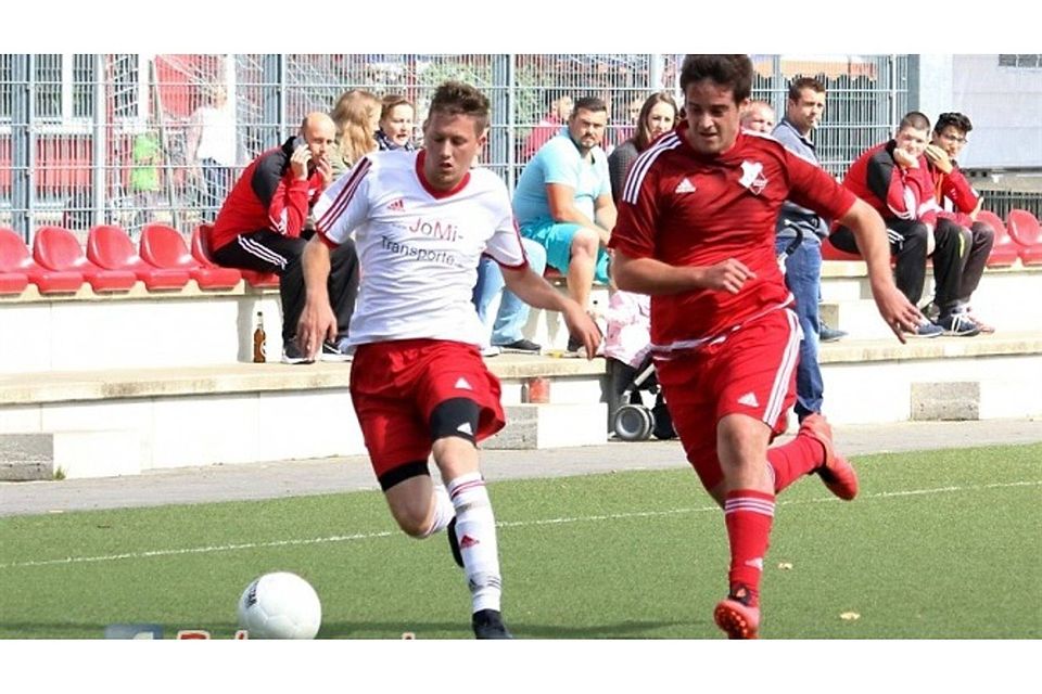 In der Kreisliga B2 stellt der Spitzenreiter SV Rot Weiß Hütte II zwei Spieler in der Elf der Woche. F: Büscher