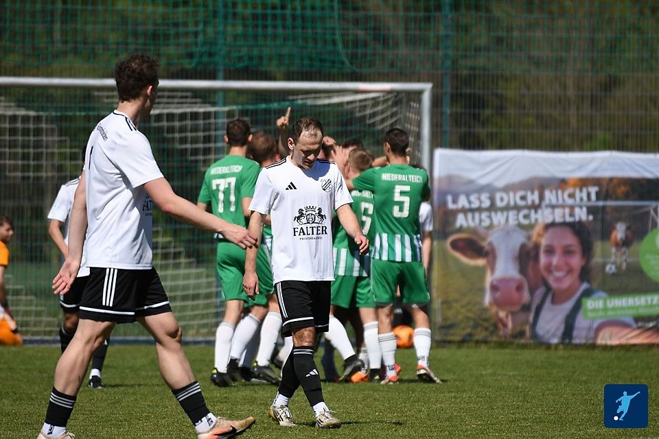 Hängende Köpfe bei der SpVgg Ruhmannsfelden, Jubel bei der SpVgg Niederalteich Hängende Köpfe bei der SpVgg Ruhmannsfelden, Jubel bei der SpVgg Niederalteich