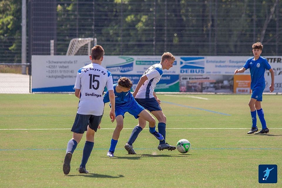 Bayer 05 Uerdingen verliert im Entscheidungsspiel nach Elfmeterschießen.