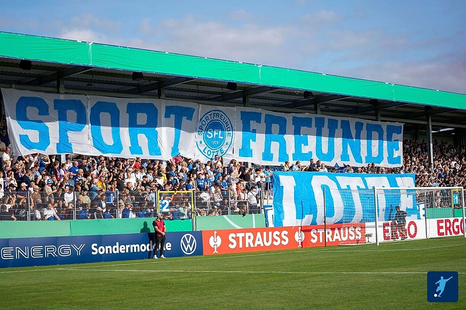 DFB-Pokal-Choreo der Sportfreunde Lotte. 