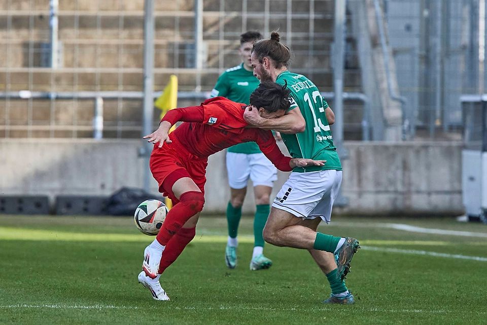 Spielt er bald wieder in der 3. Liga? Durch den Sieg im Regionalliga-Top-Spiel haben Böhnlein und Schweinfurt nun ein Polster an der Tabellenspitze.