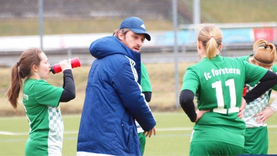 FC Forstern (Frauen), lassen Punkte im Aufstiegsrennen liegen. Foto: Werner Kroiß