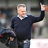 Der Finger geht wieder nach oben: „Die Mannschaft hat eine sehr positive Entwicklung genommen“, sagt Präsident Manni Schwabl.