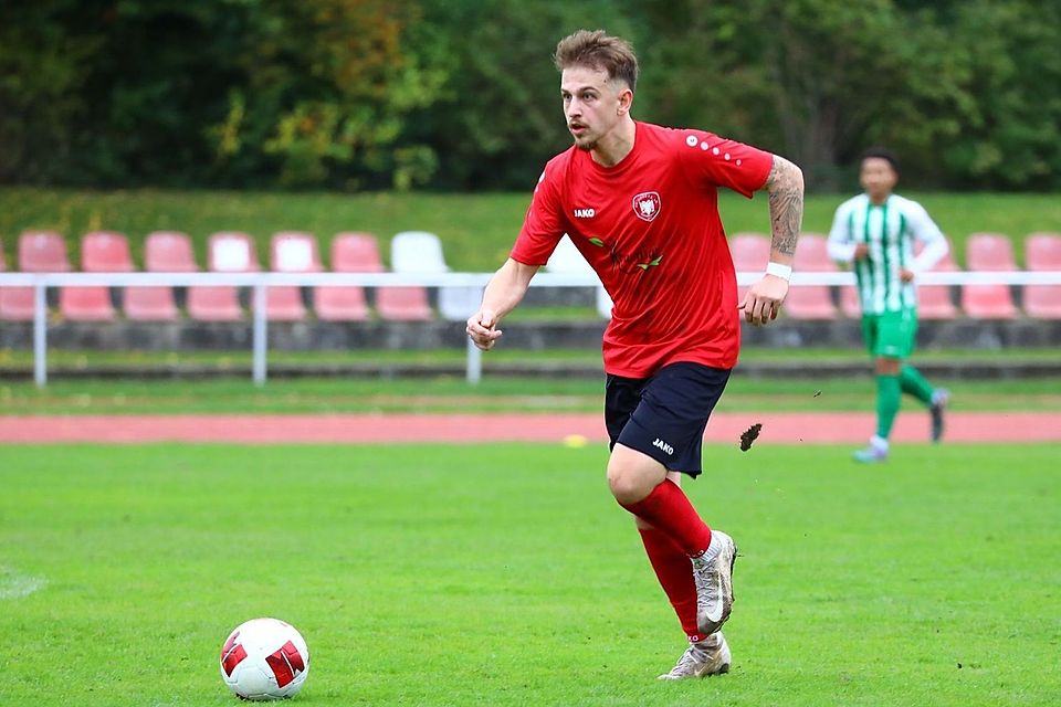 Der FC Kosova Regensburg muss bei der Herkulesaufgabe in Landshut ohne Adrian Dibrani auskommen.