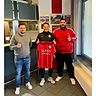 Miroslav Savanovic (Mitte) ist jetzt ein Roter.	Foto: FC Fürth