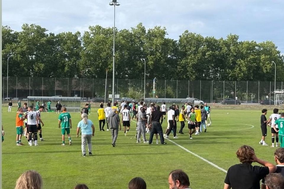 Bei YF Juventus darf man sich über den Einzug in die nächste und entscheidende Runde freuen. Bei YF Juventus darf man sich über den Einzug in die nächste und entscheidende Runde freuen.