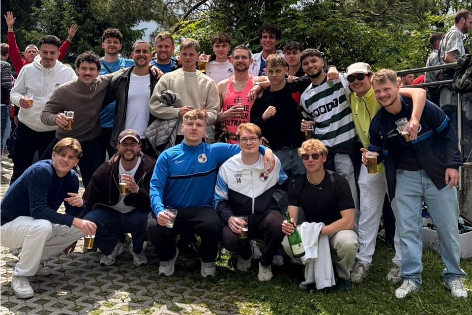 Die 1. Mannschaft des TSV Weiß aus dem Kölner Süden war ebenfalls das Wochenende in Willingen im Sauerland.