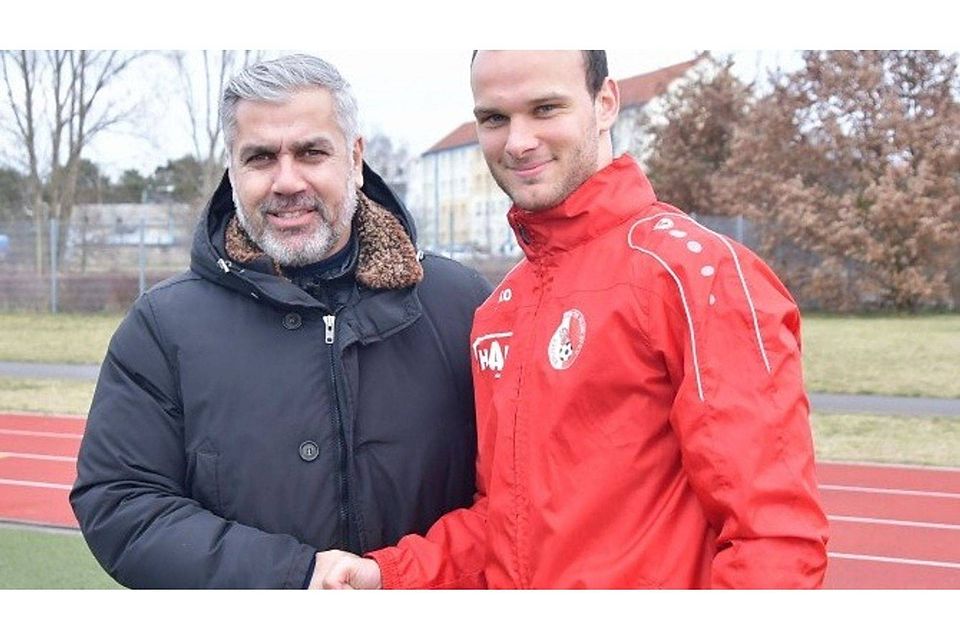 BAK Sportdirektor Mehmet Öztürk und Neuzugang Oliver Hofmann