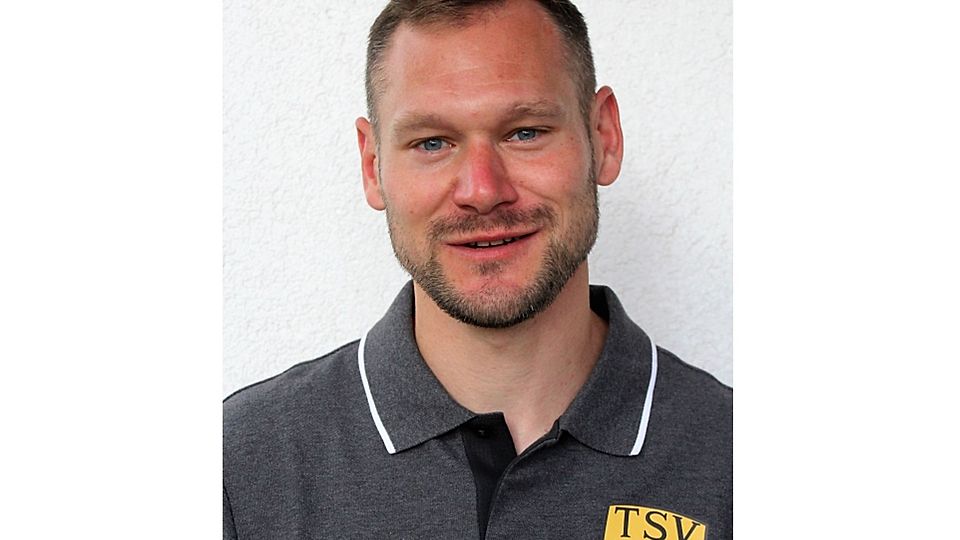 Oliver Schmitt sitzt künftig auf der Trainerbank des TSV Wackernheim.