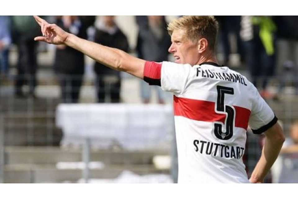 Tobias Feisthammel zeigt den Weg – zu den Kickers? Foto: Pressefoto Baumann