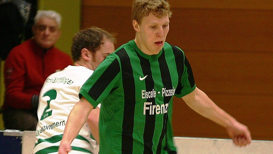 Der SC Nähermemmingen-Baldingen (am Ball Sebastian Eigenrauch) ist einer von drei Kreisligisten beim Vorrundenturnier der Hallenmasters.  Foto: Klaus Jais