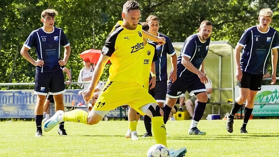 Das war sein zweiter Streich von fünf: Vilzings prominenter Neuzugang Markus Ziereis zeigte sich beim Benefizspiel in Wald in Ballerlaune. 