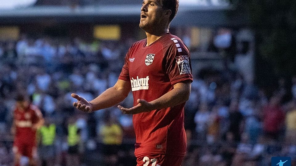 Benjamin Girth traf bei seinem Comeback nach Verletzung im Test gegen Vitesse Arnheim.