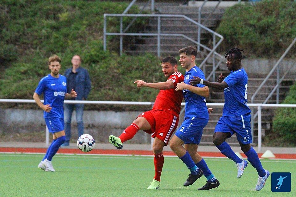 Ismail Cakici (in Rot) wechselt in der kommenden Saison zu Sport-Ring Solingen.