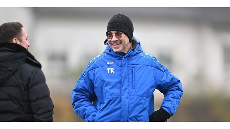 Steht weiterhin im Fokus beim Fußball-Hessenligisten VfB Marburg: Trainer Fabio Eidelwein verlässt die „Schimmelreiter“ im Sommer. © Jens Kaliske