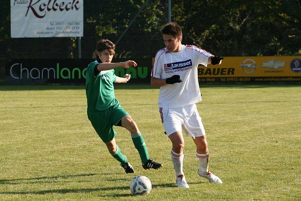 Der tschechische Neuzugang Adam Vleck (weißes Trikot)  war einer der Garanten für den Erfolg der Hinserie. Foto: Torsten Ertl