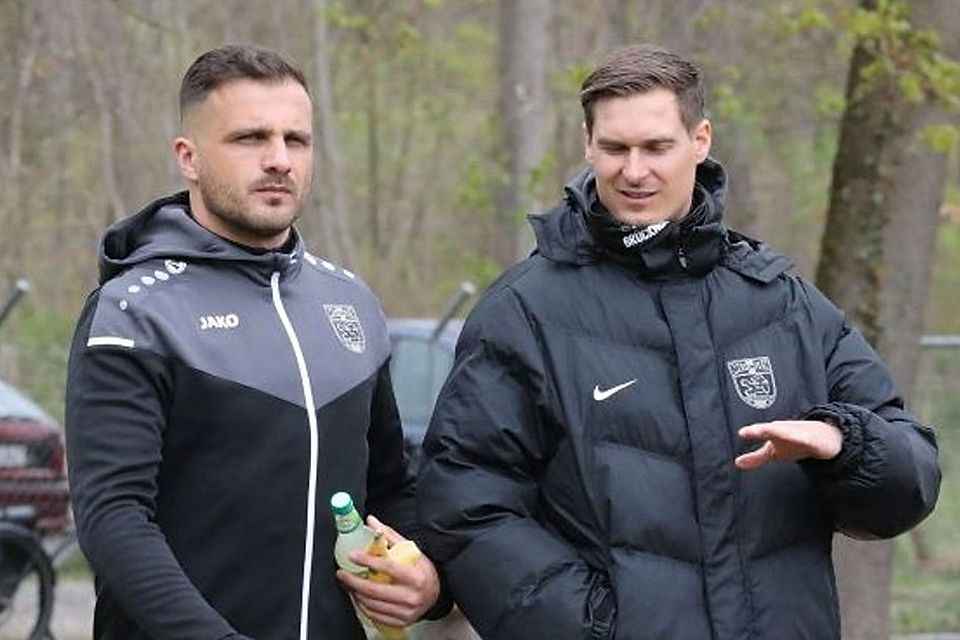Über alles Mögliche will das Trainerduo des TSV Meitingen mit Denis Buja und Christoph Brückner (von links) sprechen – nur nicht über den Aufstieg.