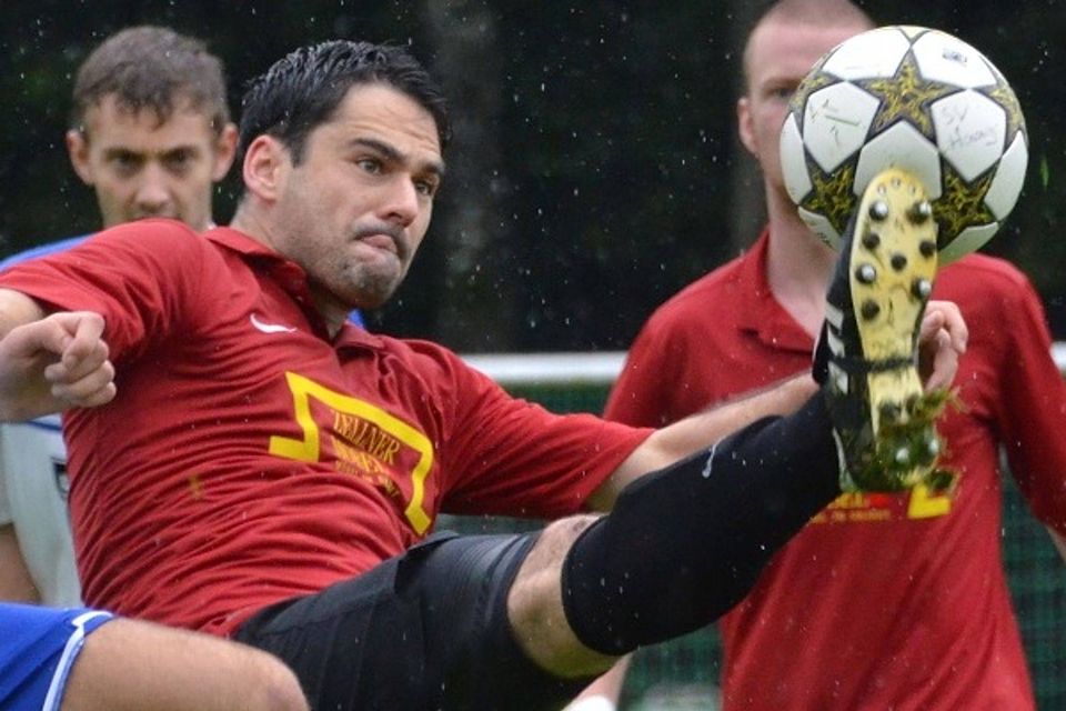 In der Partie SV Haag - SV Hintereben konnten die Gäste einen knappen Sieg feiern. Foto: Würfl