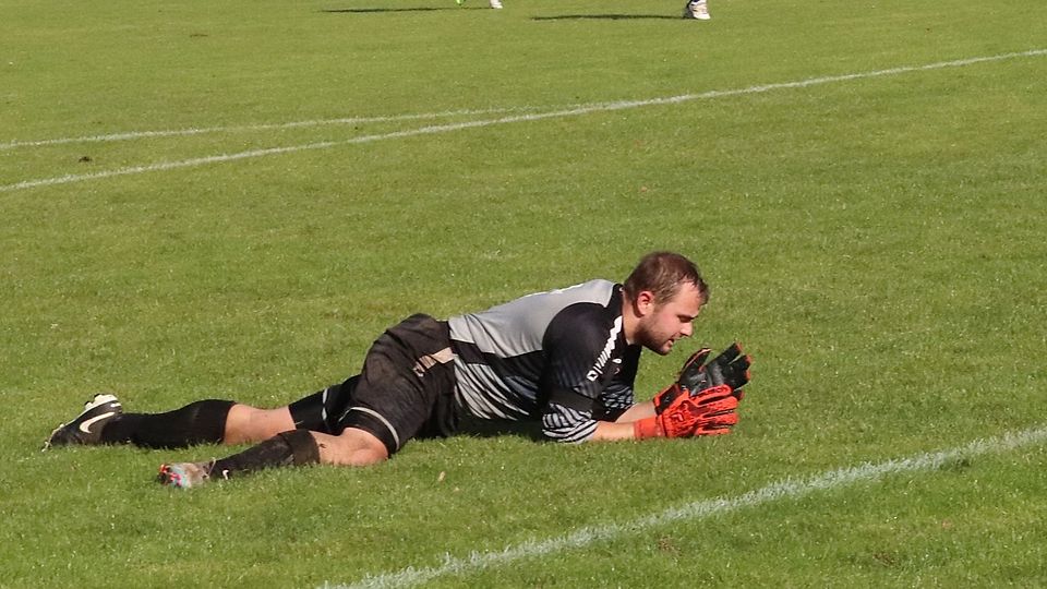 Zum Verzweifeln: Oste/Oldendorf-Keeper Marco Klofta musste viermal hinter sich greifen.