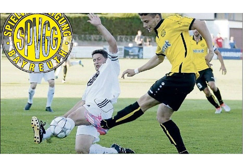 Versucht nach der Winterpause in der dritten österreichischen Liga sein Glück: Das Altstädter Eigengewächs Cemak Kaymaz (rechts) wechselte zum FC Kufstein. Foto: Peter Kolb